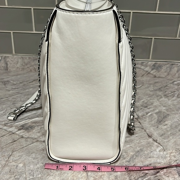 Michael Kors Purse - Picture 4 of 11